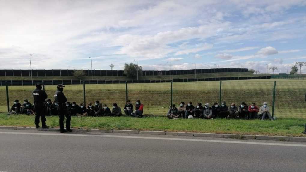 Maďarsko prepustilo z väzenia tisíce odsúdených prevádzačov, ktorí pašovali ľudí