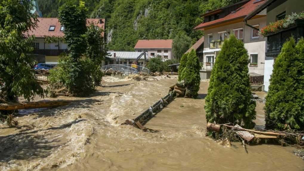Povodne v Slovinsku priniesli nový problém. V krajine stúpajú prípady infekčných ochorení