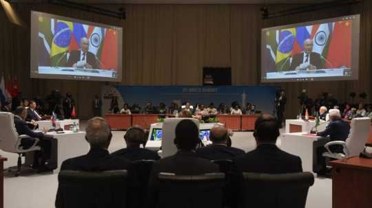 Na snímke zasadnutie členov skupiny BRICS