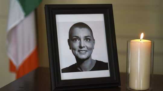Na snímke fotografia v ráme Sinéad O’Connorovej.