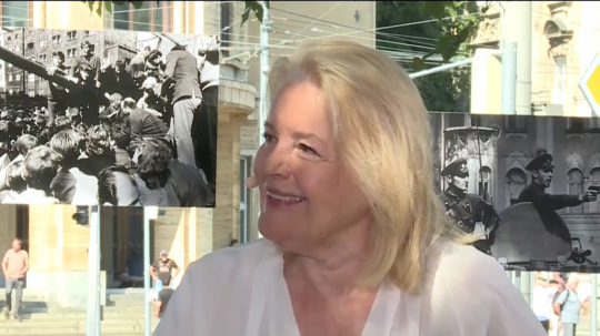 Na snímke Magda Vášáryová počas rozhovoru pre RTVS:
