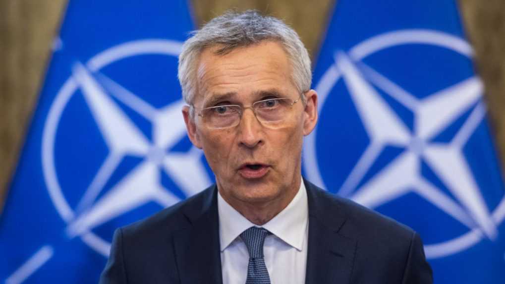 Musíme sa pripraviť na dlhú vojnu na Ukrajine, vyhlásil generálny tajomník NATO Stoltenberg