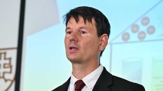 Na snímke poverený minister zdravotníctva Michal Palkovič.