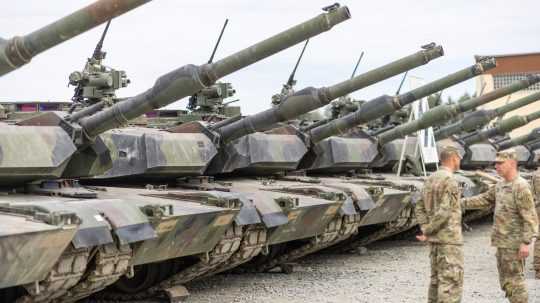 Americké tanky Abrams.