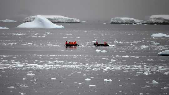 Globálne otepľovanie ohrozuje ľadovú pokrývku oceánu pri Antarktíde