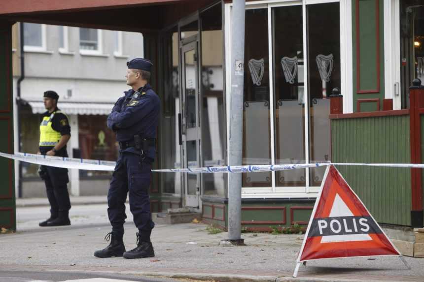 Švédsko sužuje vojna gangov. Streľba v bare si vyžiadala dve obete