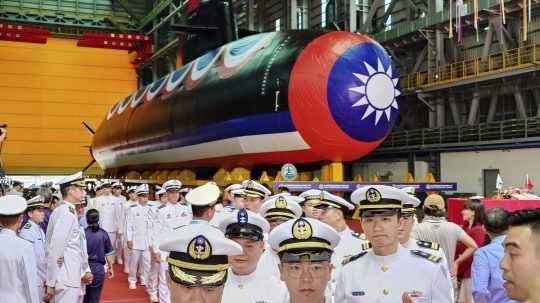Taiwan predstavil svoju prvú doma vyrobenú ponorku.