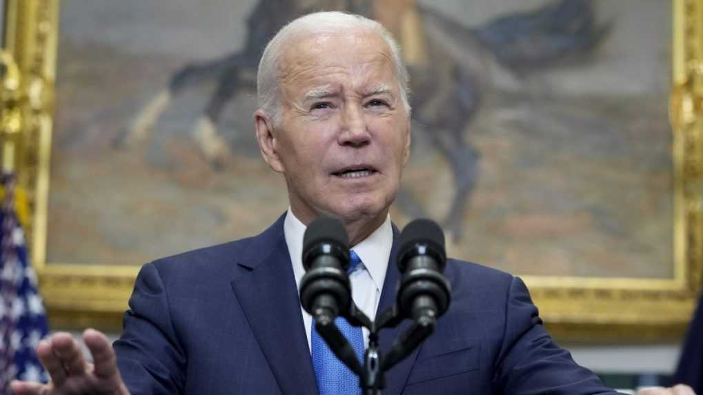 Republikánski senátori vyzývajú prezidenta USA Bidena, aby okamžite dodal Ukrajine rakety