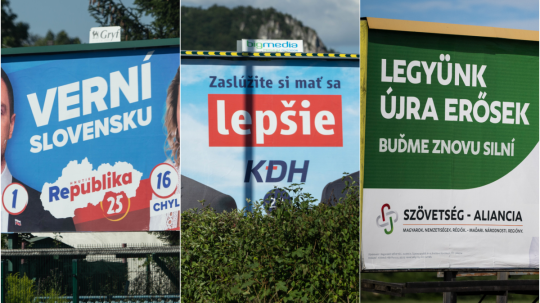 Bilbordy kandidujúcich politických subjektov v parlamentných voľbách.