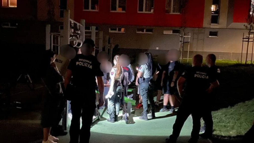 Polícia v Hlohovci kontrolovala alkohol u mladistvých: Najviac nafúkal 15-ročný chlapec