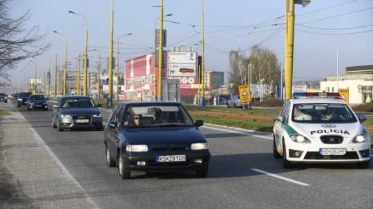 Na archívnej snímke premávka v Košiciach.