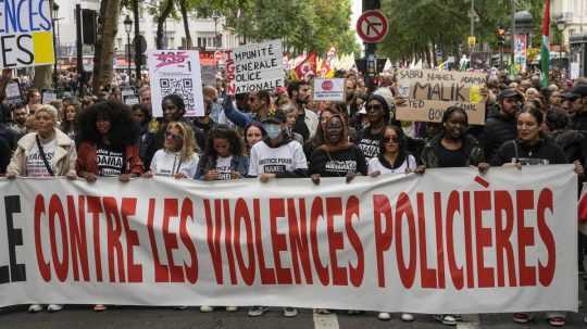 Francúzi protestovali proti policajnému násiliu.