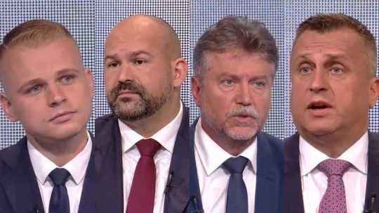 Milan Mazirek (Republika), Peter Pčolinský (Sme rodina), Jozef Hajko (KDH), Andrej Danko (SNS) počas predvolebnej diskusie v RTVS.