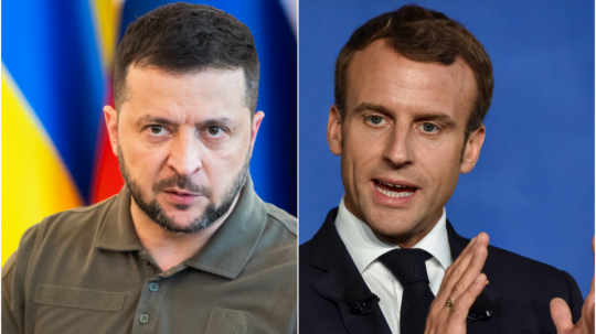 Zľava ukrajinský prezident Volodymyr Zelenskyj a prezident Francúzska Emmanuel Macron.