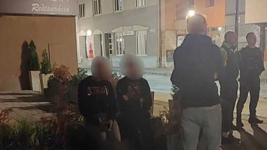 Výtržníci v Trnave napadli dvoch tureckých fanúšikov Fenerbahce Istanbul.