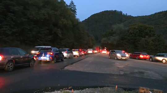 Dopravná situácia na ceste medzi Banskou Bystricou a Breznom.