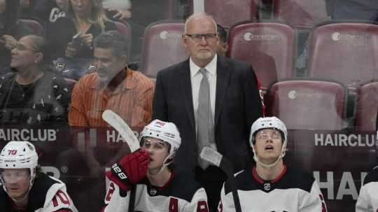 Na archívnej snímke tréner New Jersey Devils Lindy Ruff.