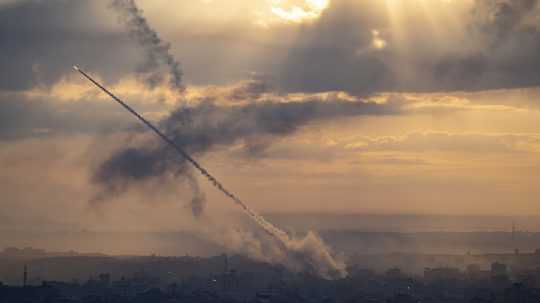 Hnutie Hamas rozpútalo vojenskú operáciu proti Izraelu.