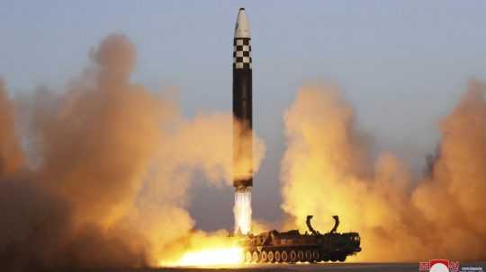 KĽDR testuje balistickú strelu