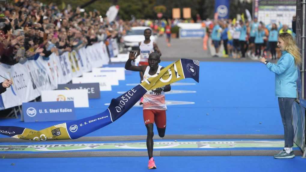 Na jubilejnom ročníku košického maratónu triumfoval Keňan Rono. Podarilo sa mu prekonať traťový rekord