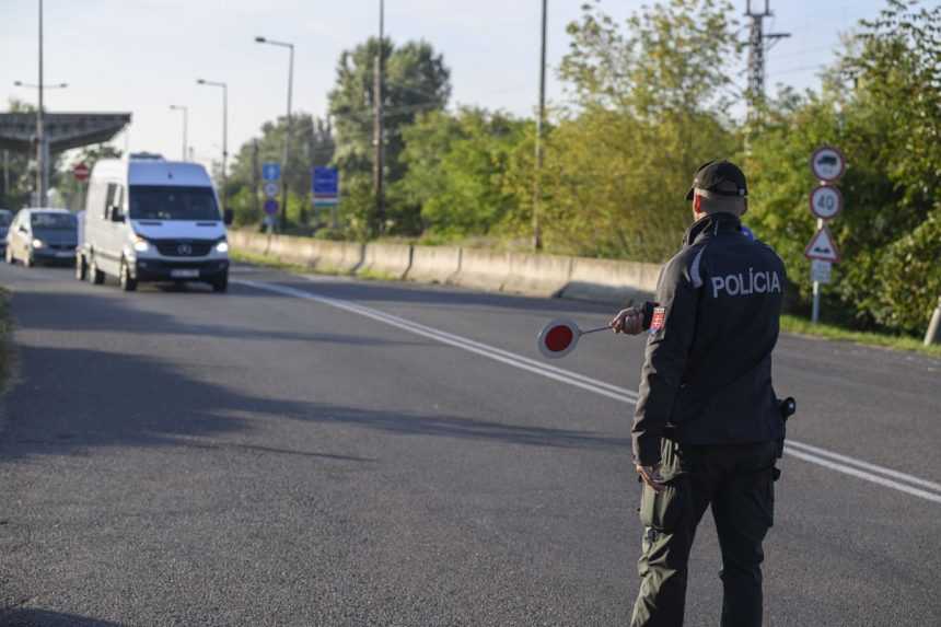 Kontroly na hraniciach s Maďarskom budú pokračovať, vláda schválila ich predĺženie