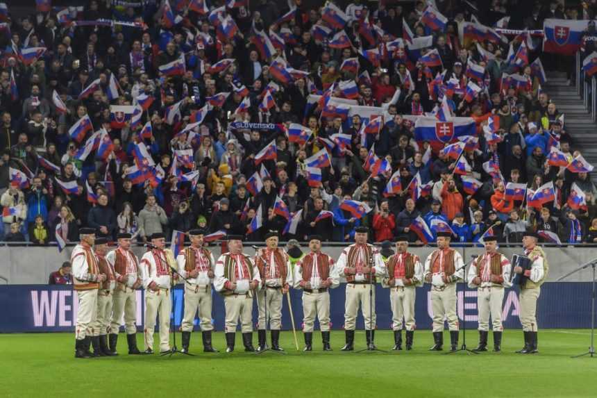 Súboj o európsky šampionát sledovalo vyše 21-tisíc divákov. Takáto atmosféra ešte na Tehelnom poli nebola (video+foto)