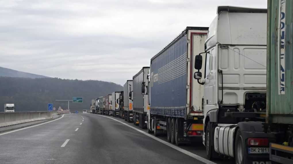 Počet kamiónov na východných hraniciach Slovenska opäť stúpa