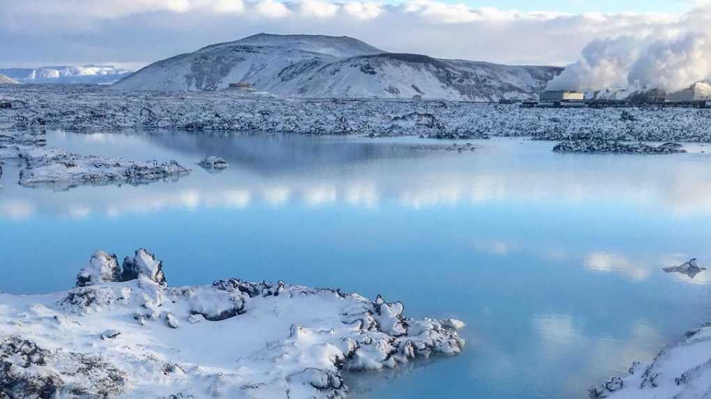 Na Islande zatvorili jednu z najväčších turistických atrakcií, hrozí tam sopečná erupcia