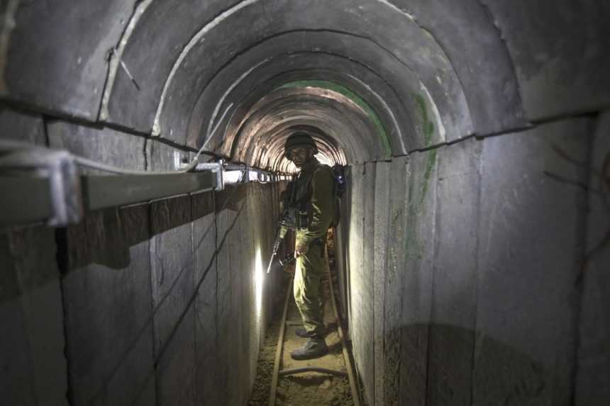 Tunely v Gaze sa pre Izraelčanov menia na smrtiacu pascu, vyvinuli preto špeciálnu zbraň