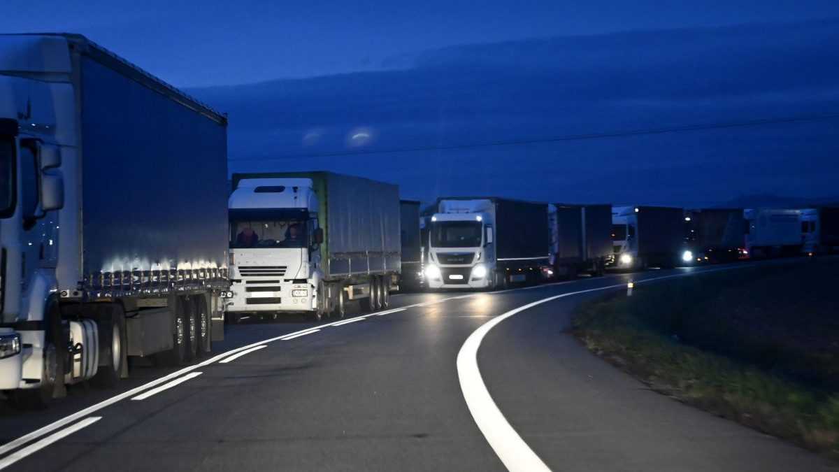 Polscy truckerzy poszerzają swój protest