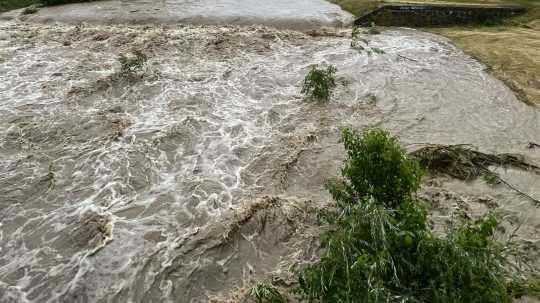 Povodňovú aktivitu zaznamenali v troch lokalitách Slovenska