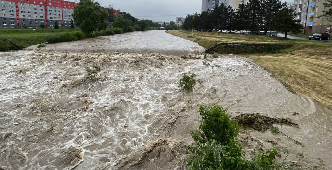 Meteorológovia varovali východ Slovenska pred povodňami