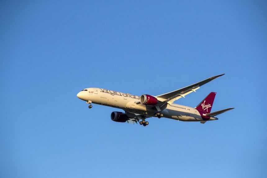 Prelomový Boeing 787, ktorý využíva len udržateľné palivo, odletel z Londýna do New Yorku