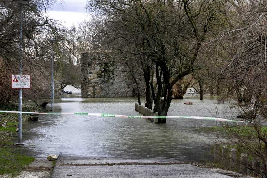 Na Slovensku je mimoriadne teplo, stúpajú vodné hladiny: V mnohých oblastiach hrozia povodne