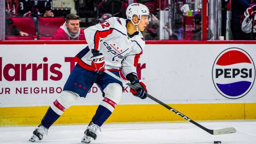 NHL: Fehérváry urobil krok k návratu, po zranení už trénoval bezkontaktne