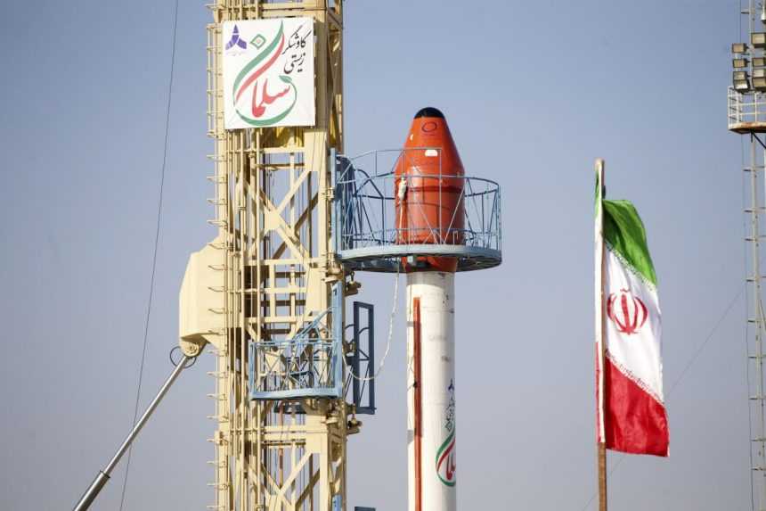 Irán vyslal do vesmíru kapsulu so zvieratami. Pripravuje sa na pilotovanú misiu