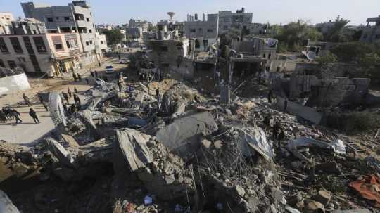 Časť Pásma Gazy zasiahnutá izraelským bombardovaním.