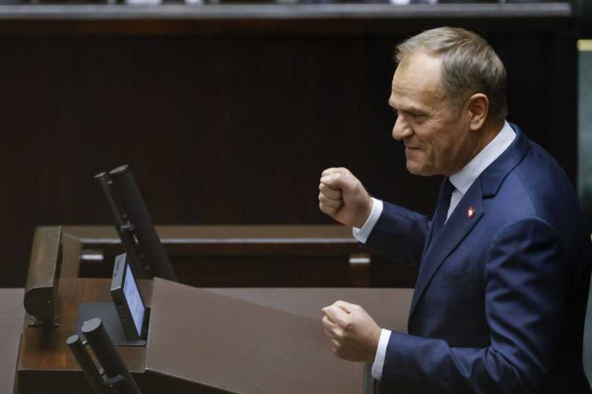 Poľsko má nového premiéra. Donald Tusk zložil prísahu do rúk prezidenta Andrzeja Dudu