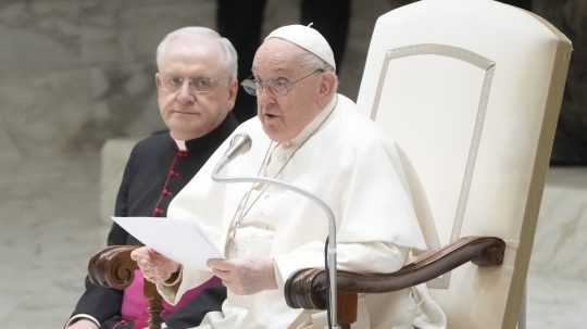 Pápež František vyzval kňazov, aby boli otvorení zmenám. Majú stále napredovať a rásť