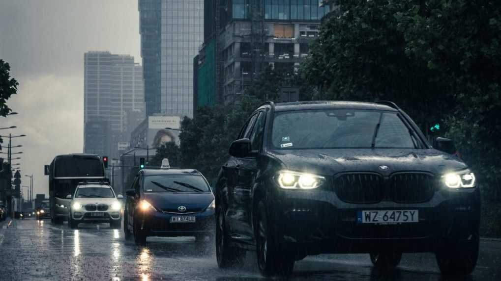 Varšava obmedzí autá v centre mesta s cieľom znížiť znečistenie ovzdušia. Niektorí budú mať výnimky