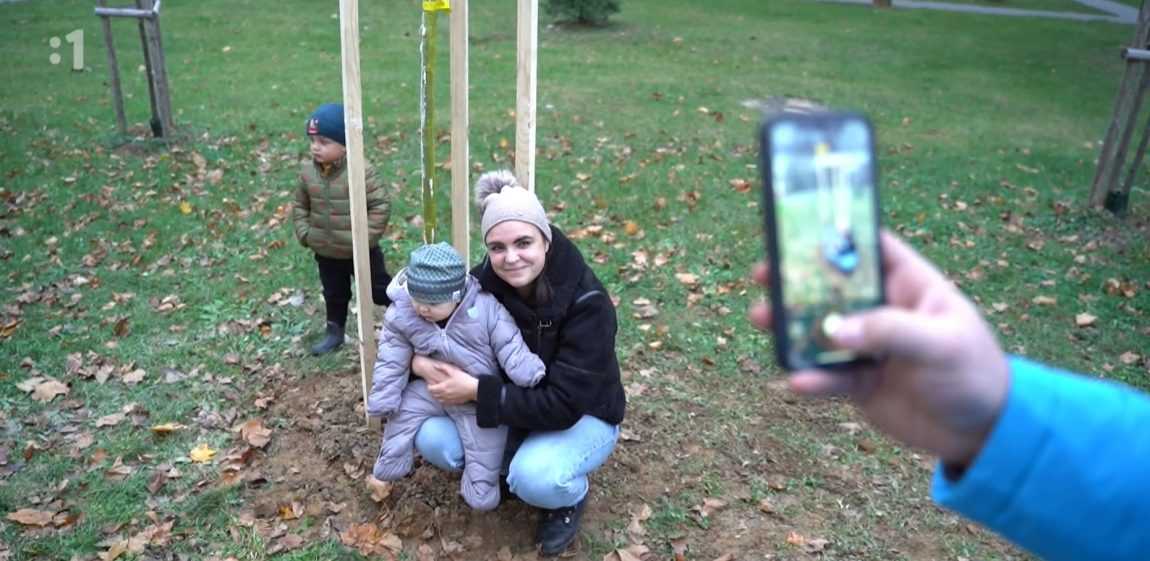 V meste na Považí zasadia strom, keď sa tam narodí bábätko: Dreviny tak rastú spolu s deťmi