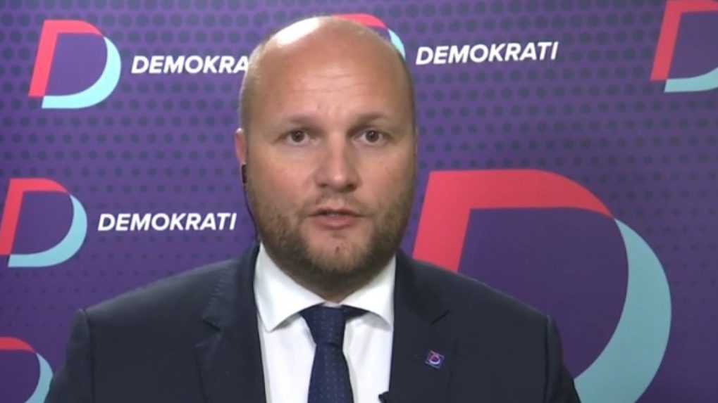 Novým predsedom strany Demokrati sa stal Jaroslav Naď. Bol jediným kandidátom