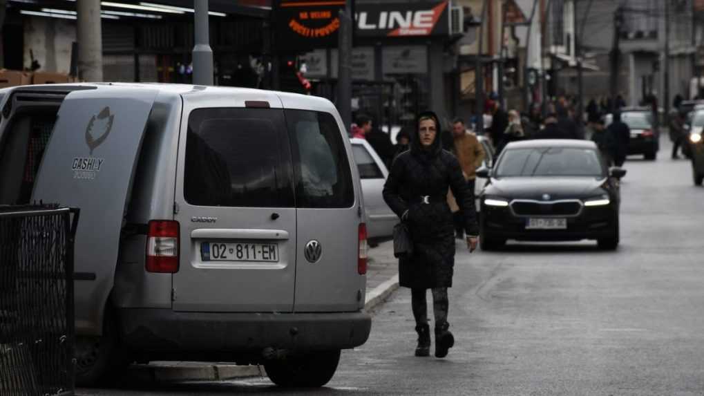 Prelom v srbsko-kosovských vzťahoch: Srbsko začne uznávať značky áut registrovaných Kosovom