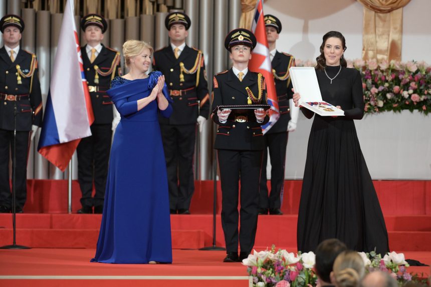 Prezidentka udelila štátne vyznamenania: Medzi ocenenými je aj lyžiarka Petra Vlhová či herečka Eva Pavlíková