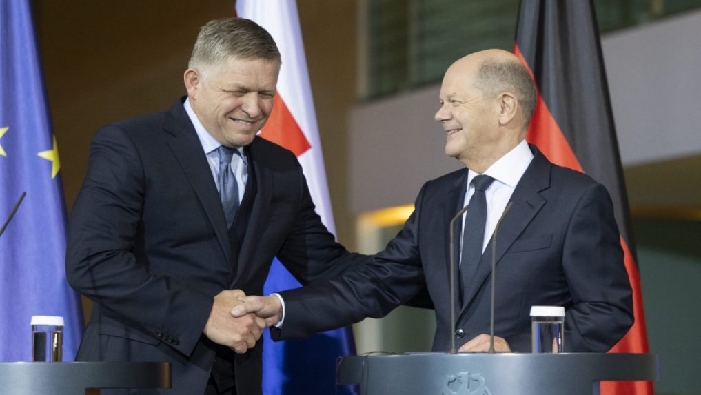 Premiér po stretnutí s nemeckým kancelárom: Naše vzťahy nezaťažujú rozdielne názory na vojnu na Ukrajine