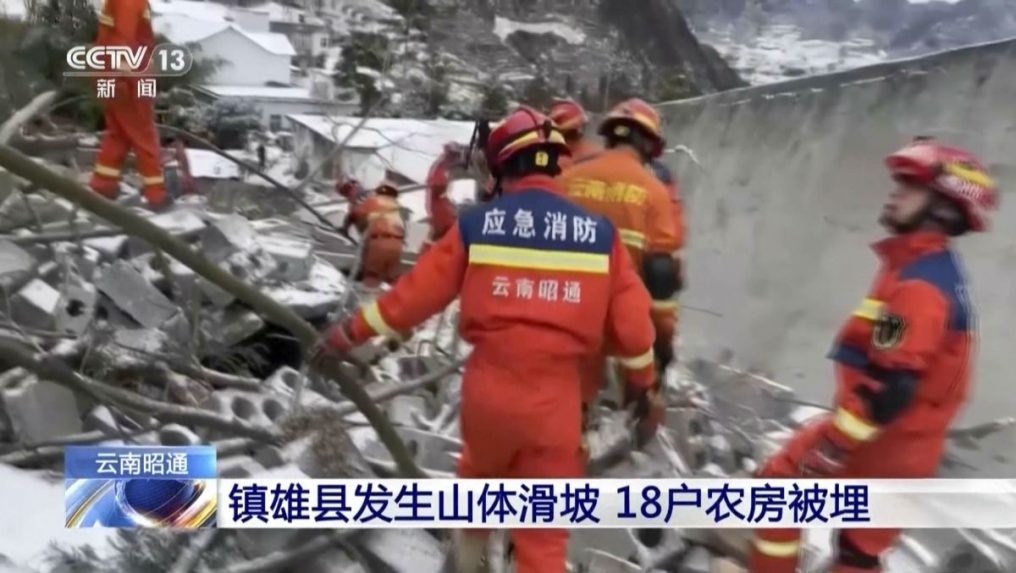 Zosuv pôdy v Číne si vyžiadal osem obetí, takmer 40 osôb je nezvestných