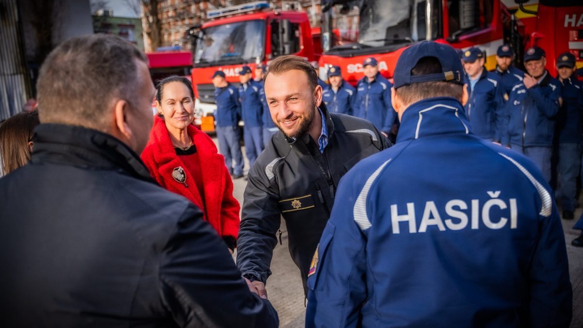 La Slovaquie enverra des pompiers et du matériel en France