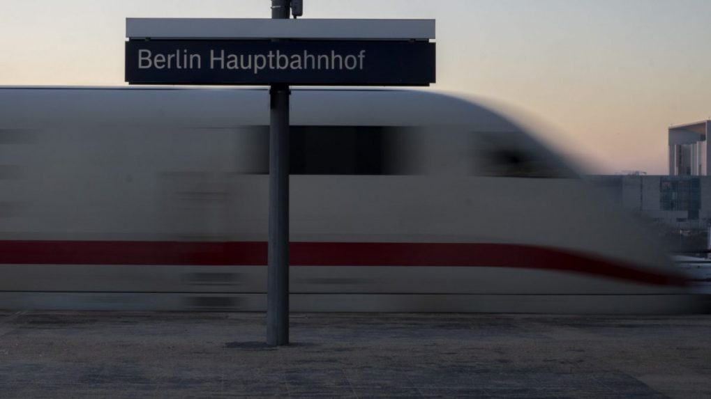 Železničiari v Nemecku žiadajú lepšie pracovné podmienky. Ich štrajk zasiahne milióny cestujúcich