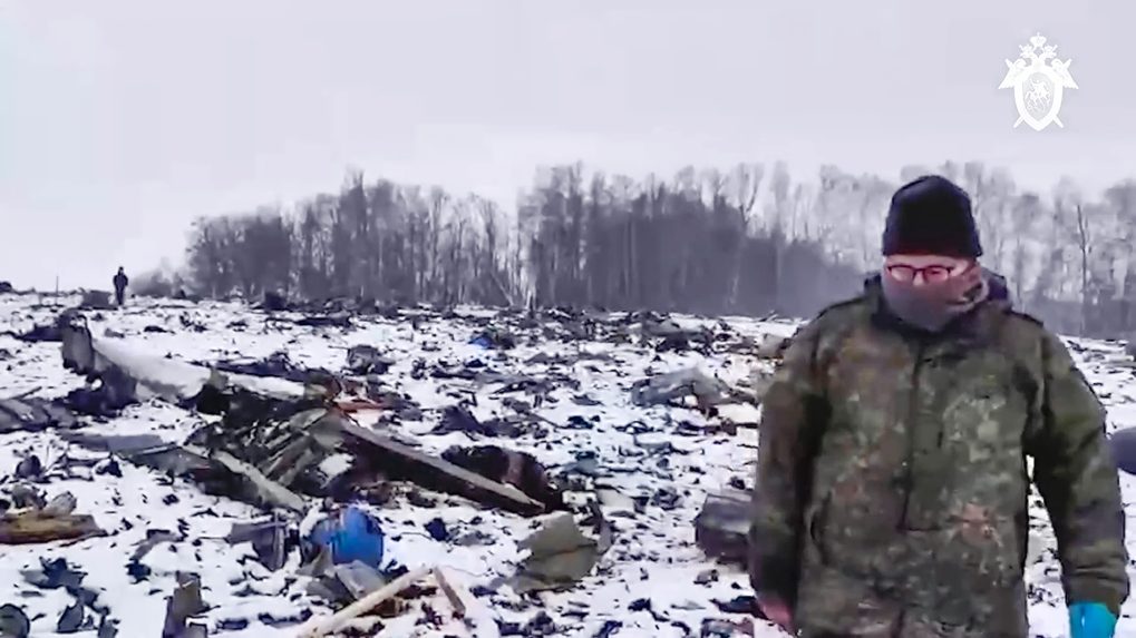 Nemáme žiadne dôveryhodné dôkazy, že pri páde lietadla zahynuli ukrajinskí zajatci, odkazuje Ukrajina Rusku