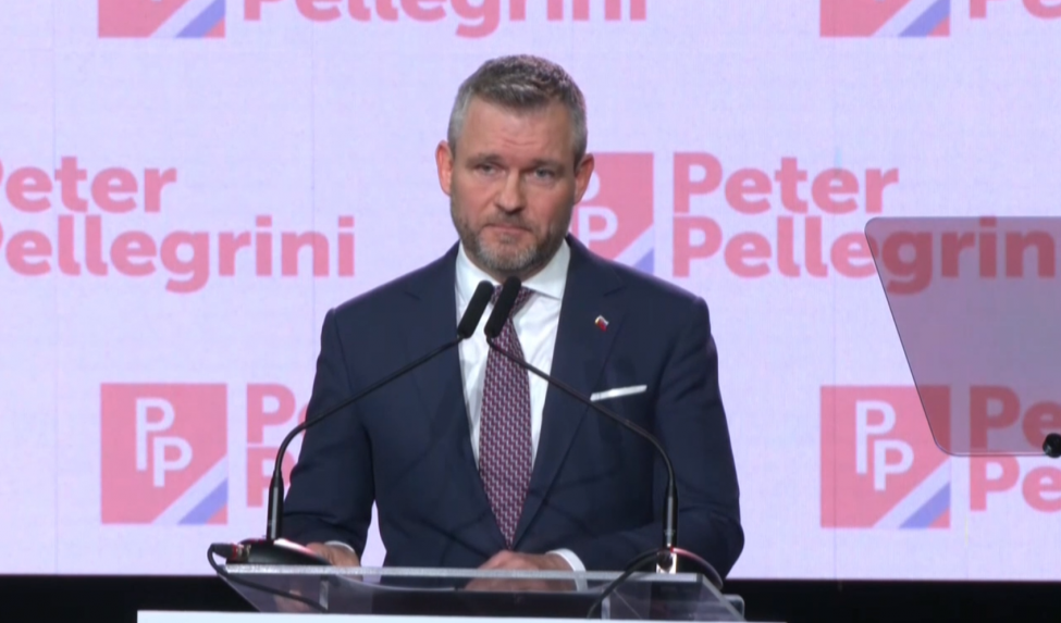 P. Pellegrini oficiálne potvrdil prezidentskú kandidatúru. Ak zvíťazí, na šéfa parlamentu navrhne D. Sakovú alebo R. Rašiho